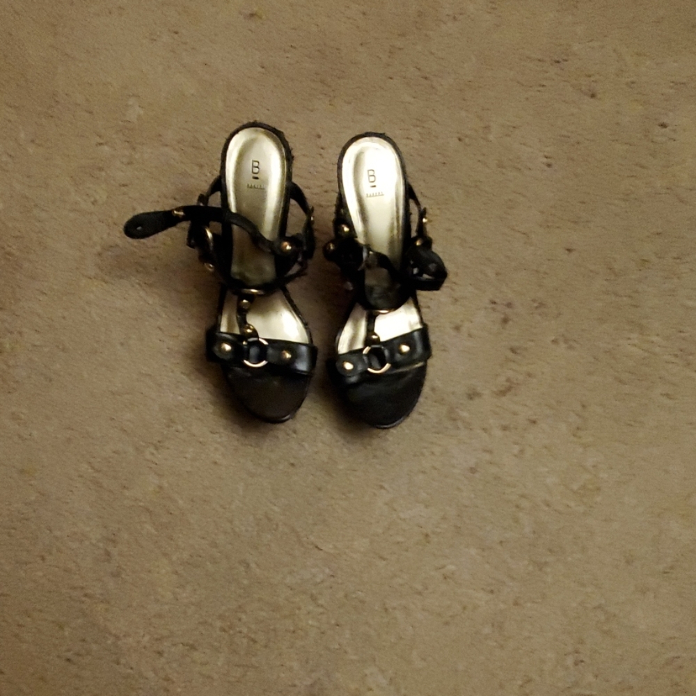 Black and Gold Wedges